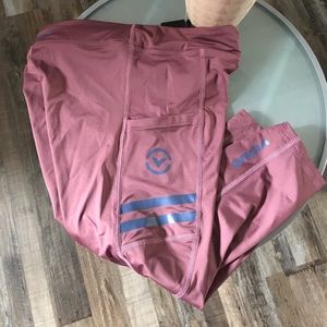 Virus Crops - Size Large